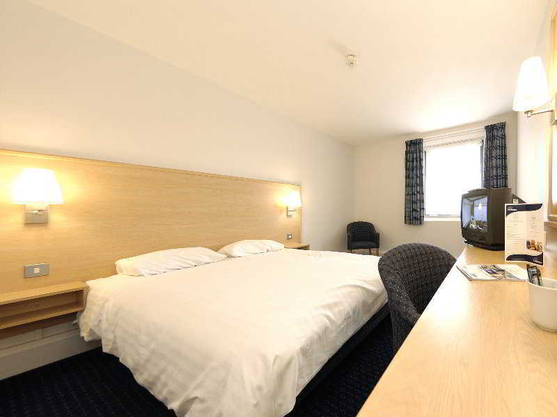 Travelodge Glasgow Airport Hotel Bagian luar foto