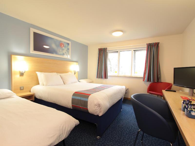 Travelodge Glasgow Airport Hotel Bagian luar foto